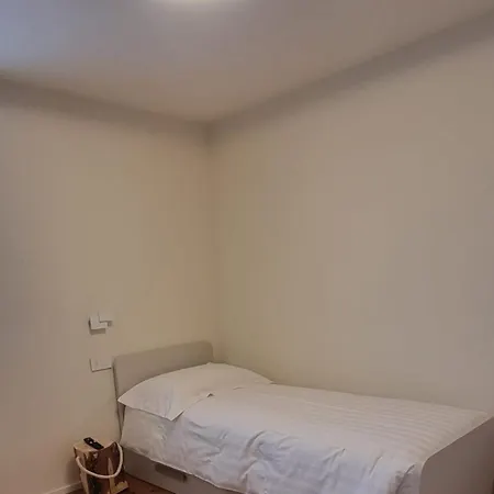 Miryam Apartment